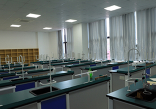 理化生實(shí)驗(yàn)室